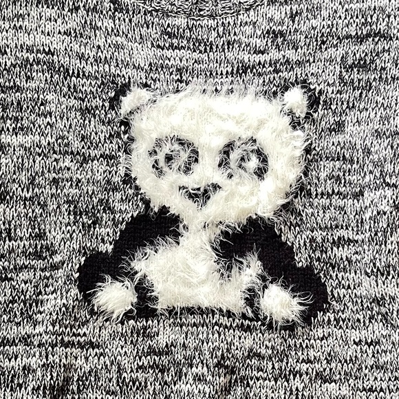 Bianca Nygard Black and White Quirky Panda Eyelash Detail Sweater Size Large - Picture 8 of 8